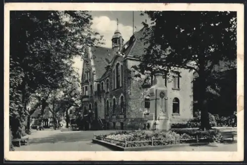 AK Melle, Rathaus, Kriegerdenkmal