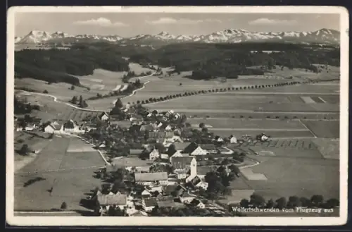 AK Wolfertschwenden, Luftaufnahme des Ortes und Umgebung