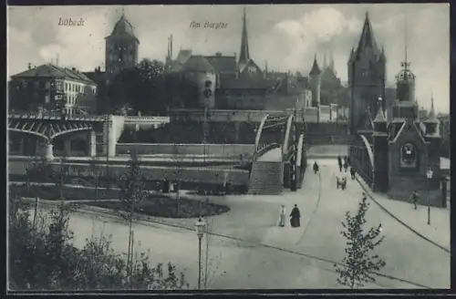 AK Lübeck, Burgtor, Stadtansicht