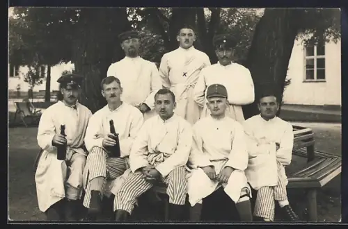 Foto-AK Freiburg i. B., Lazarettpersonal, Gruppenaufnahme 1916