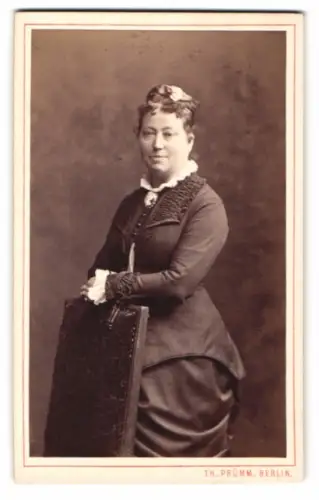 Fotografie Theodor Prümm, Berlin, Unter den Linden 51, Porträt einer Dame