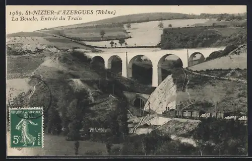 AK St-Nizier-d`Azergues /Rhône, La Boucle. Entrée du Train