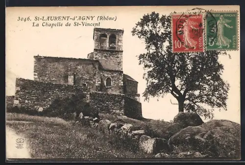 AK Saint-Laurent-d`Agny /Rhône, La Chapelle de St-Vincent et arbre en premier plan