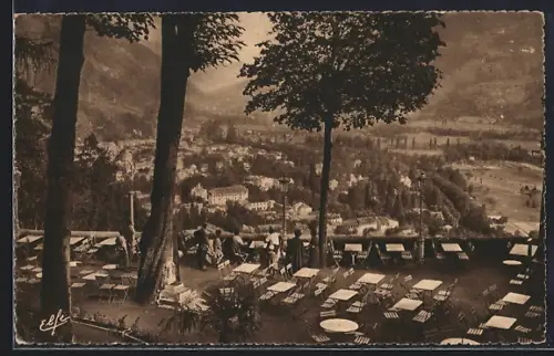 AK Luchon, Vue de la terrasse sur Luchon
