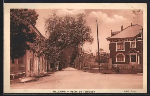 AK Villemur, Route de Toulouse bordée d`arbres et maisons élégantes