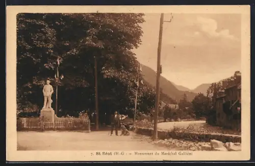AK St Béat /H.-G., Monument du Maréchal Galliéni