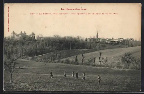 AK La Réole près Cadoues, Vue générale du Château et du Village