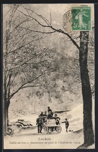 AK Luchon, Vallée du Lys, Automobile au pied de l`Avalanche 1904