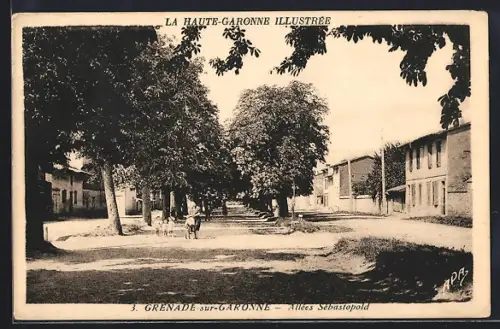 AK Grenade-sur-Garonne /Haute-Garonne, Allées Sébastopol ombragées avec passants