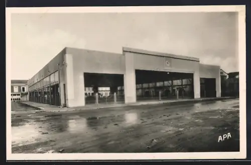 AK Saint-Gaudens /Haute-Garonne, La Halle, marché couvert des bestiaux