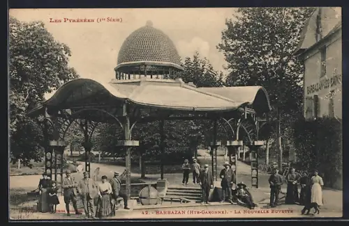 AK Barbazan /Hte-Garonne, La Nouvelle Buvette avec des visiteurs devant le kiosque élégamment décoré