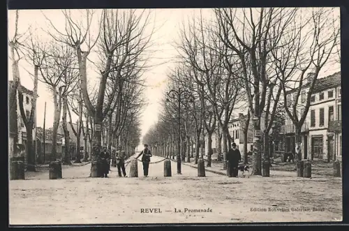 AK Revel, La Promenade