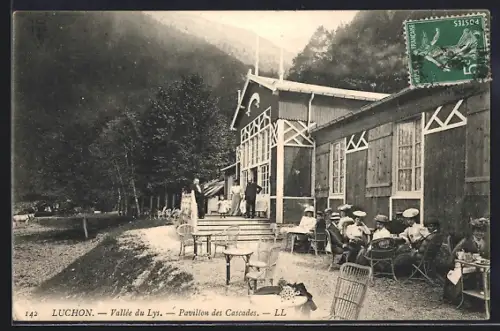 AK Luchon, Vallée du Lys, Pavillon des Cascades, vue sur le restaurant en plein air
