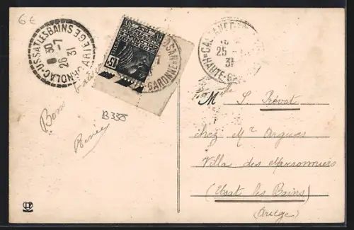 AK Castanet /La Haute-Garonne, La Mairie et deux hommes devant un mur de briques