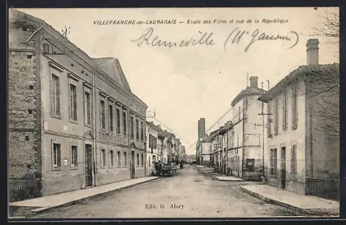 AK Villefranche-de-Lauragais, École des Filles et rue de la République