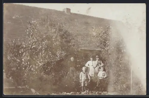 Foto-AK Halbe, Forsthaus Buschmeierei mit Garten, 1911