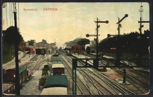 AK Arnhem, Spoorzicht, Blick über das Bahnhofsgelände