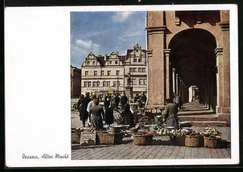 AK Dessau, Alter Markt mit Hotel Drei Kronen