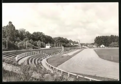 AK Teterow, Tribüne und Laufbahn der Bergringstadion