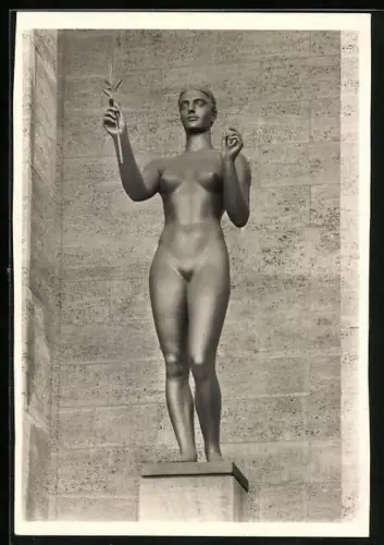 Künstler-AK Arno Breker: Bild Nr. 46, Skulptur Die Siegerin