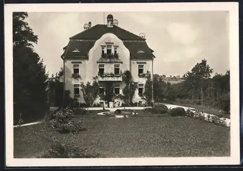 AK Bad Hall /Ob. Öst., Villa Dr. Gatterer mit Gartenanlage