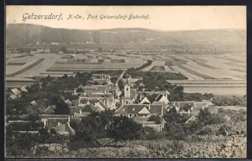 AK Getzersdorf /N.-Oe., Ortsansicht von einer Anhöhe aus gesehen