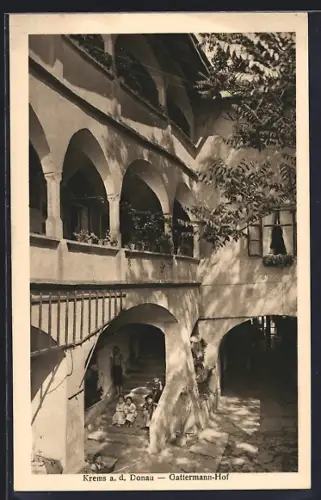 AK Krems a.d. Donau, Gattermann-Hof, Untere Landstrasse 52, Badgasse, 2. Arkadenhof