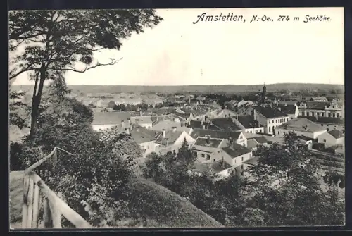 AK Amstetten /N.Oe., Ortsansicht mit Dächerlandschaft