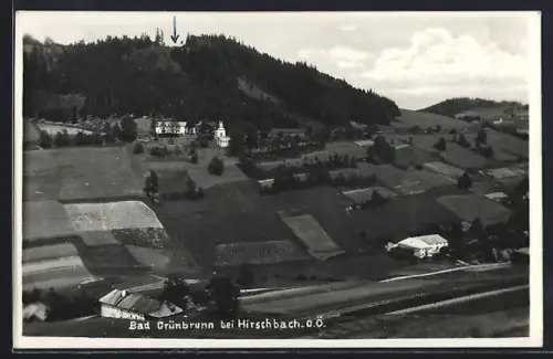 AK Hirschbach /O. Ö., Bad Grünbrunn mit Feldern aus der Vogelschau