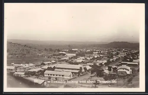 AK Jos, Looking west about Thomson Street
