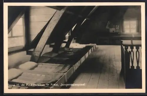 AK Arkel, J. H. de Pinksterblom, Jongensslaapzaal
