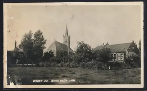 AK Hoog-Blokland, Ortsansicht mit Kirche