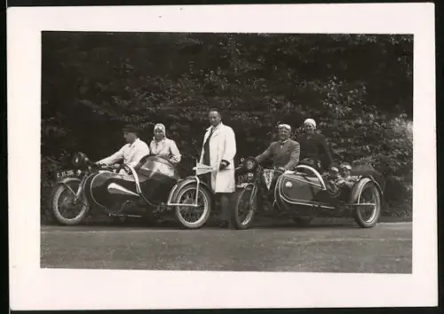 Fotografie Motorrad Puch mit Seitenwagen, Gespann mit Kennzeichen Österreich