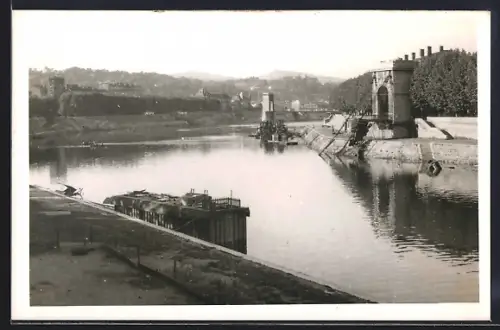 AK Lyon, Vue du Pont Mouton et de la rivière Rhône