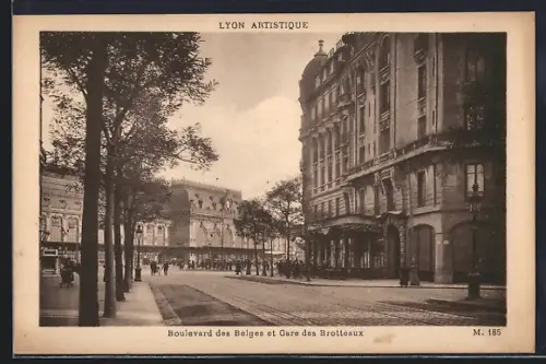 AK Lyon, Boulevard des Belges et Gare des Brotteaux