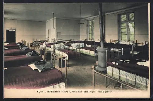 AK Lyon, Institution Notre-Dame des Minimes, Un dortoir