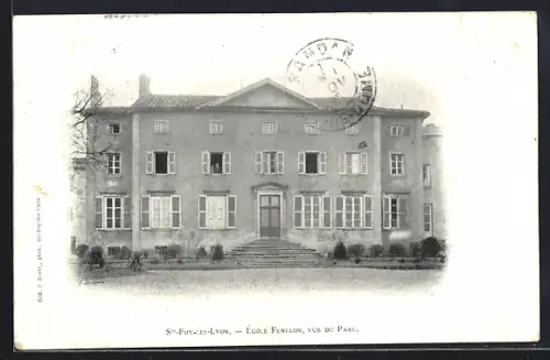AK Ste-Foy-les-Lyon, École Fénelon, vue du parc