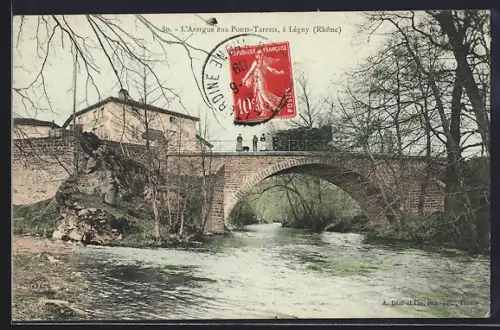 AK L`Arégüe aux Ponts-Tarrets /Légny, Vue du pont en pierre sur la rivière