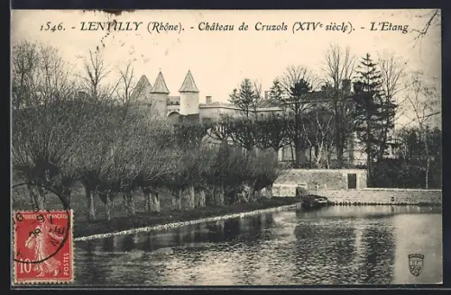 AK Lentilly /Rhône, Château de Cruzols, XIVe siècle, et l`étang