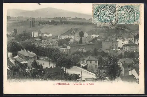 AK L`Arbresle, Quartier de la Gare et vue sur le village environnant