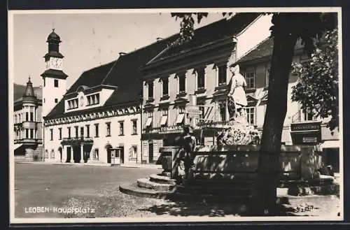 AK Leoben, Hauptplatz mit Rathaus, Tonkino und Brunnen