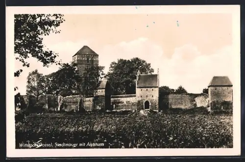 AK Wittstock /Dosse, Stadtmauer mit Amtsturm