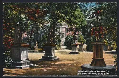 AK Neuruppin, Tempelgarten mit Tempel Friedrichs des Grossen