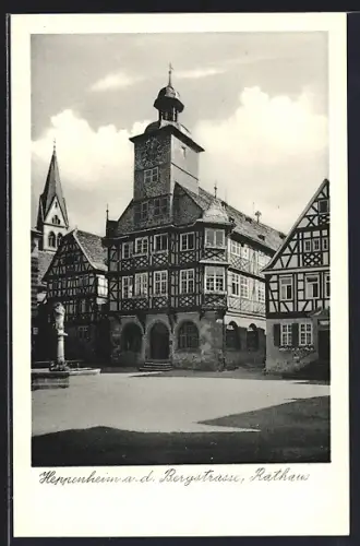 AK Heppenheim a. d. Bergstrasse, Rathaus mit Säulendenkmal u. Kirchturm