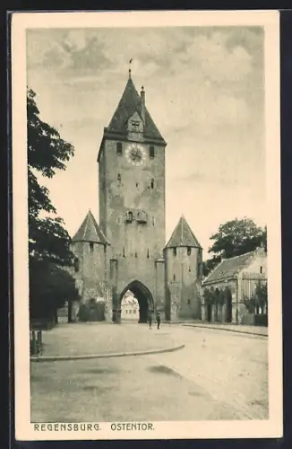 AK Regensburg, Ostentor mit Strasse
