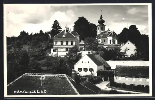 AK Mönchreith /N. Ö., Teilansicht mit Kirche aus der Vogelschau