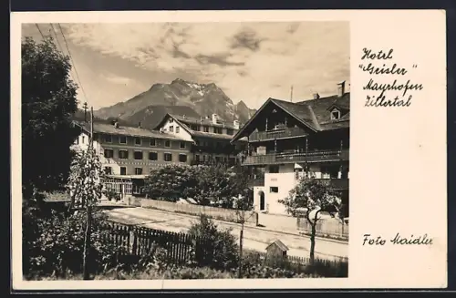 AK Mayrhofen /Zillertal, Hotel Geisler mit Strasse u. Bergblick