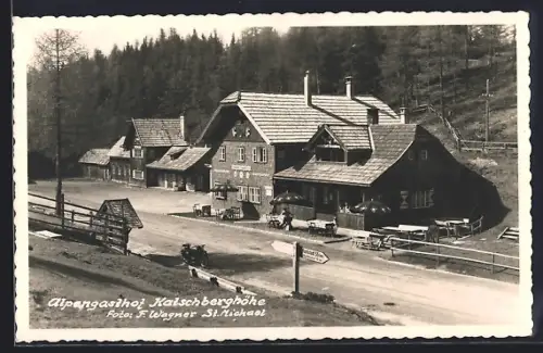 AK Katschberghöhe, Gasthof mit Waldpartie und Landstrasse, Bes. P. Rennweg