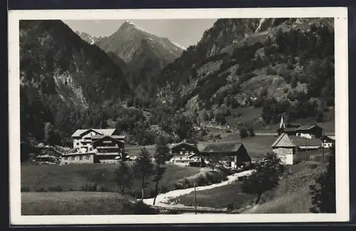 AK Hinterbichl bei Prägraten, Hotel und Pension Wr. Sängerknaben mit Umgebung und Bergpanorama