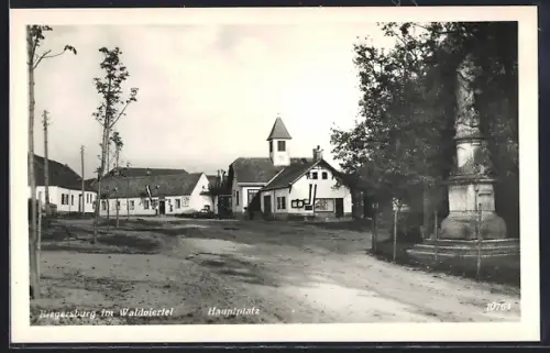AK Hardegg-Riegersburg im Waldviertel, Hauptplatz mit Säulendenkmal